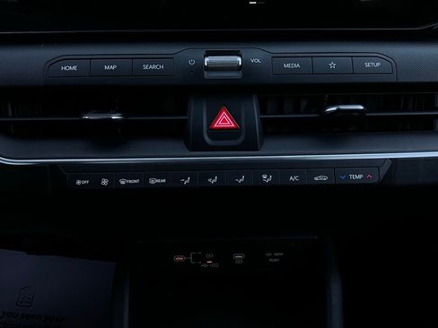 Used 2025 Kia K4 LXS image 28