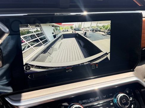 Used 2025 GMC Sierra 2500 Denali Ultimate w/ Max Trailering Package AWD/4WD image 37