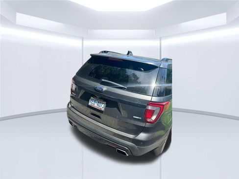 Used 2017 Ford Explorer Sport AWD/4WD image 4