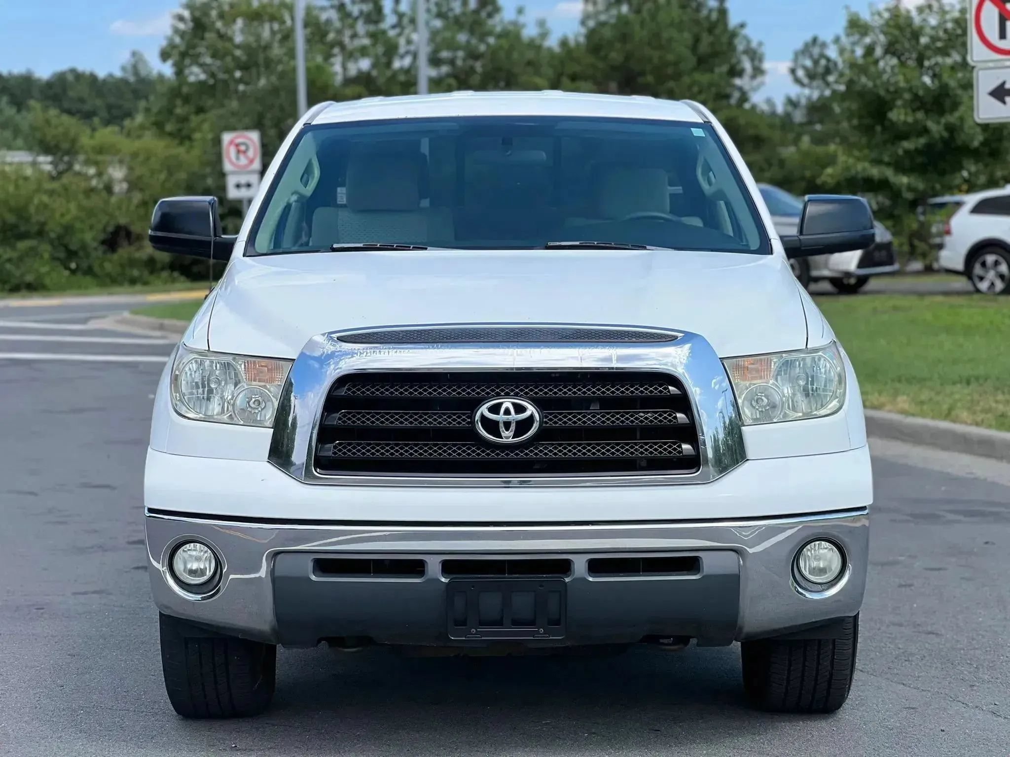 Used 2008 Toyota Tundra SR5 w/ TRD Off-Road Pkg AWD/4WD image 8