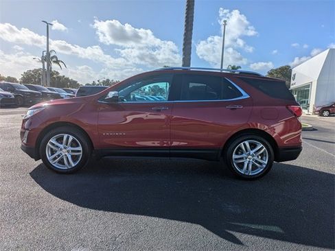 Used 2018 Chevrolet Equinox Premier image 7