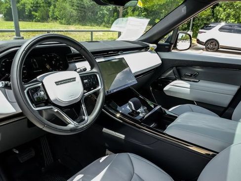 New 2026 Land Rover Range Rover Sport SE AWD/4WD image 3