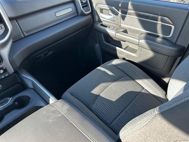 Certified 2024 RAM 2500 Big Horn w/ Sport Appearance Package AWD/4WD image 20