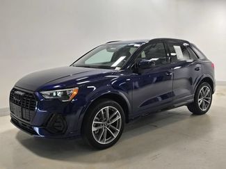 Used 2022 Audi Q3 2.0T Premium w/ Black Optic Sport Package AWD/4WD video 1