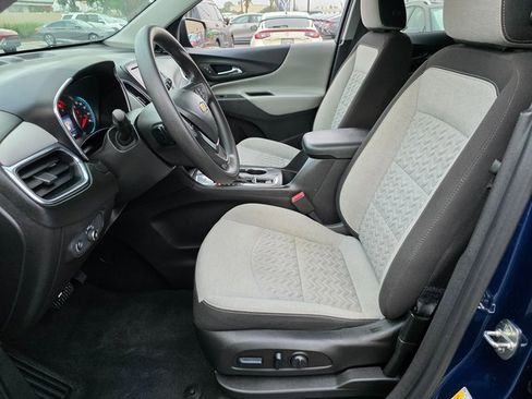 Used 2022 Chevrolet Equinox LS w/ LS Convenience Package image 14