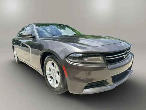 Used 2015 Dodge Charger SE w/ Popular Equipment Group RWD image 5