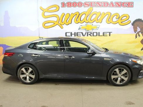 Used 2019 Kia Optima S w/ S Panoramic Sunroof Package FWD image 1