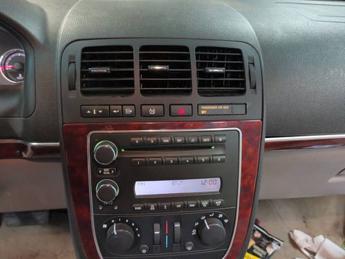 Used 2006 Buick Terraza CX FWD image 35