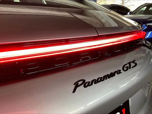 Used 2022 Porsche Panamera GTS image 30