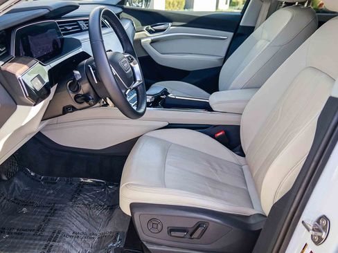 Certified 2023 Audi e-tron Premium w/ Convenience Plus Package image 21