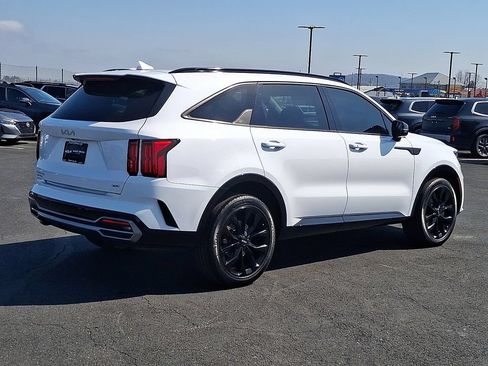 Certified 2023 Kia Sorento SX AWD/4WD image 6