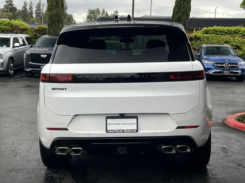 New 2025 Land Rover Range Rover Sport Dynamic SE AWD/4WD image 7