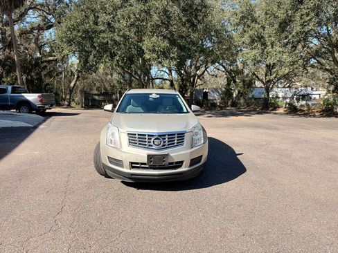 Used 2014 Cadillac SRX FWD image 2