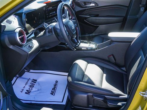 Used 2024 Chevrolet Trax RS w/ Driver Confidence Package image 17