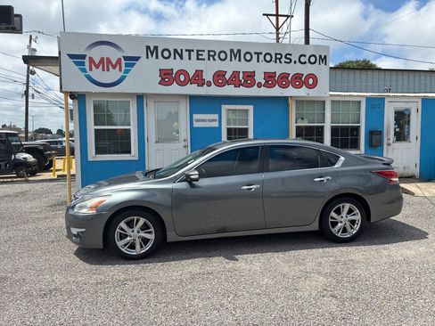 Used 2014 Nissan Altima 2.5 SL w/ Technology Package FWD image 1