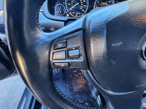 Used 2011 BMW 550i image 36