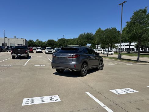 Used 2019 Lexus RX 350 FWD w/ Navigation Package image 2