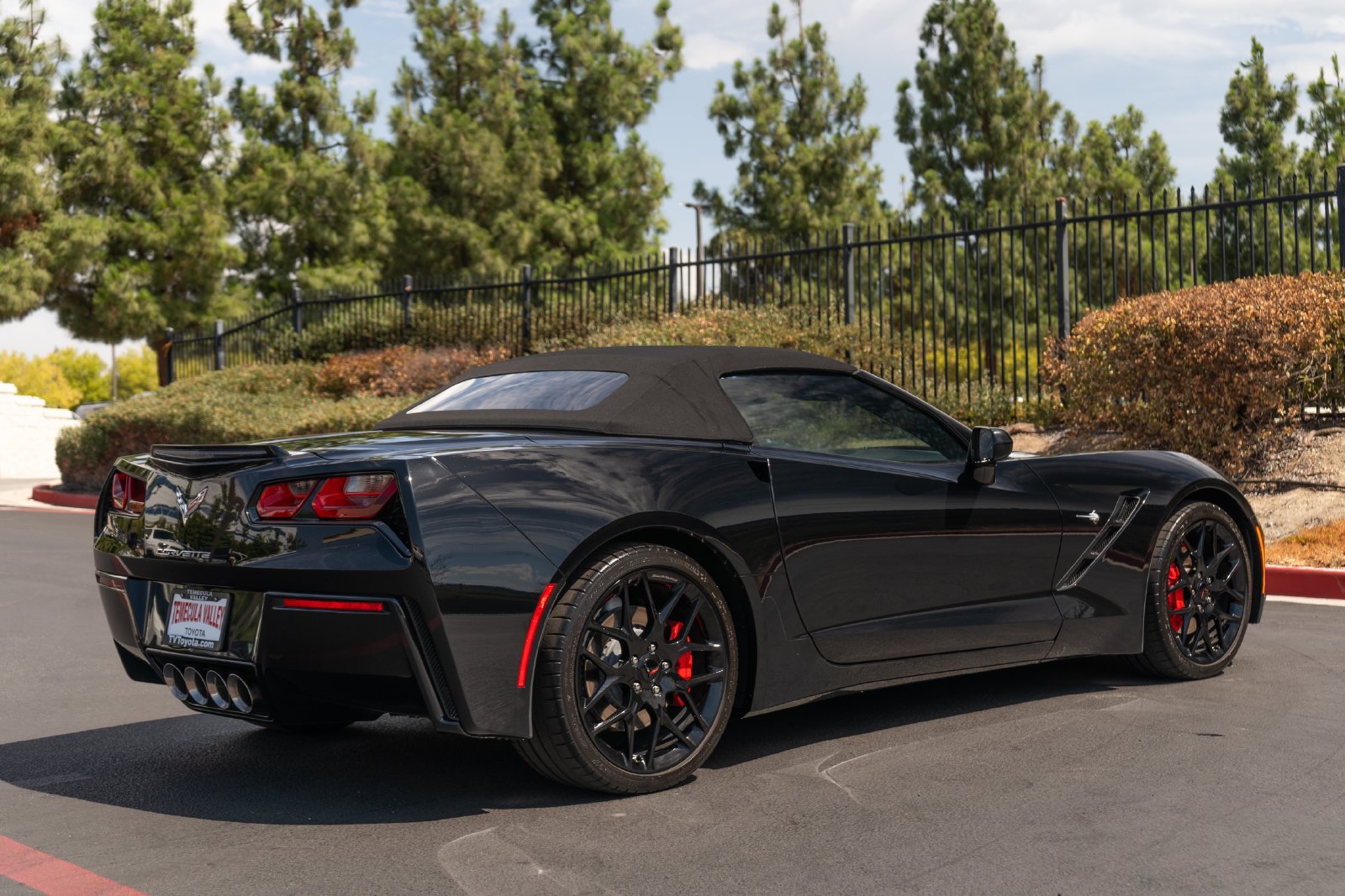 Used 2019 Chevrolet Corvette Stingray Convertible w/ 1LT RWD image 12