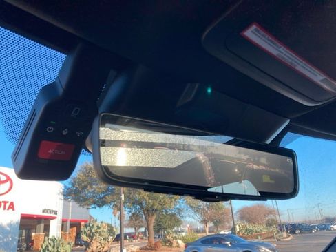 Certified 2024 Toyota Sequoia Platinum image 28