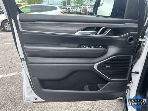 Used 2024 Jeep Wagoneer L Series II w/ Flexible Seating Group image 63