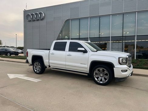 Used 2018 GMC Sierra 1500 Denali w/ Denali Ultimate Package AWD/4WD image 7