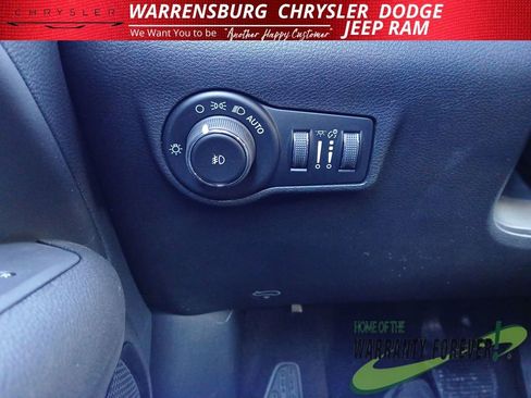 New 2026 Jeep Compass Latitude image 30