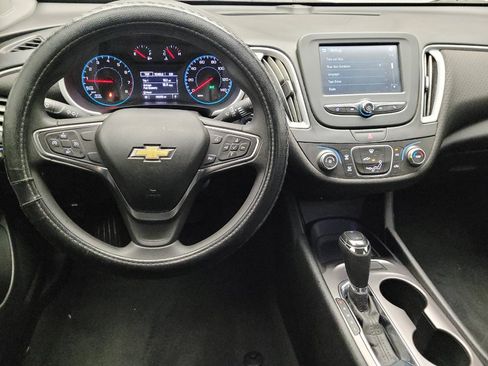 Used 2017 Chevrolet Malibu LS FWD image 22