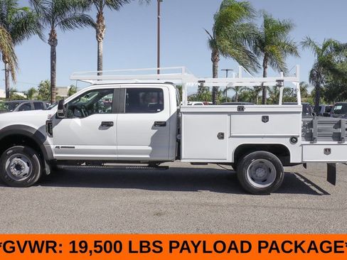 Used 2022 Ford F550 2WD Crew Cab Super Duty w/ Power Equipment Group image 5