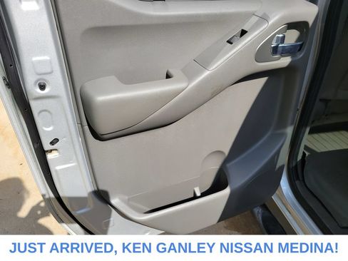 Used 2019 Nissan Frontier SV w/ Value Truck Package AWD/4WD image 17