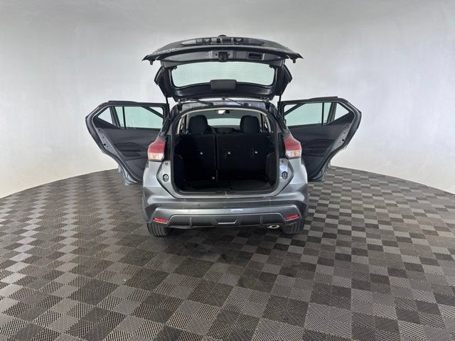 Used 2023 Nissan Kicks SV FWD image 15