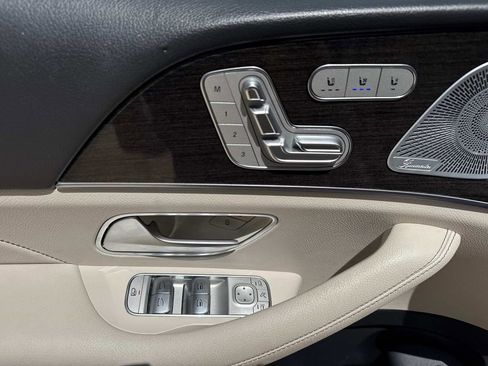 Used 2020 Mercedes-Benz GLS 450 4MATIC image 21