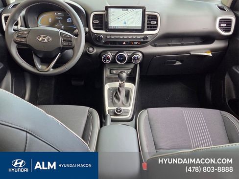 New 2025 Hyundai Venue Limited image 5