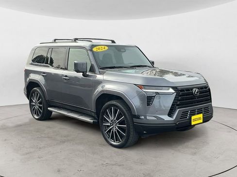 Used 2024 Lexus GX 550 w/ Accessory Package (Z1) AWD/4WD image 7