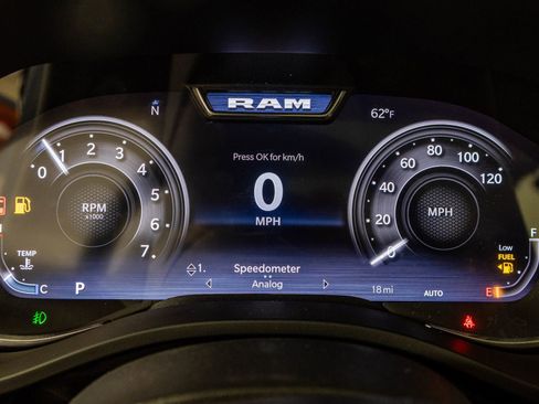 New 2026 RAM 1500 4x4 Crew Cab image 34