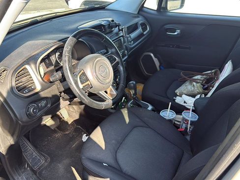 Used 2015 Jeep Renegade Latitude w/ Cold Weather Group image 2