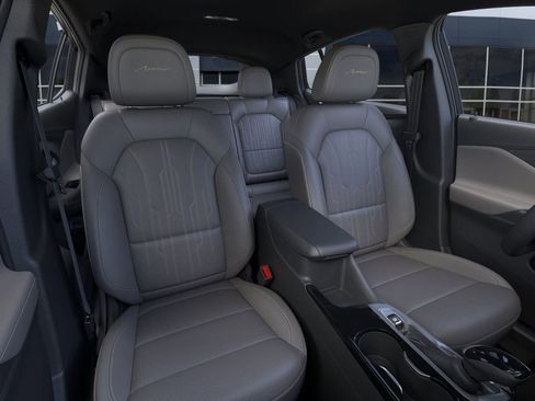 New 2026 Buick Envista Avenir image 32
