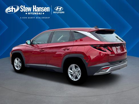New 2026 Hyundai Tucson SE image 5