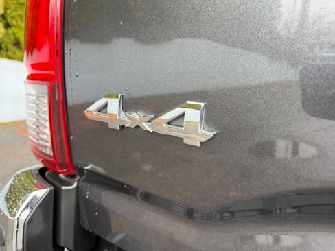 Certified 2021 Toyota Tacoma SR5 image 7