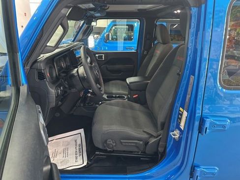 Used 2024 Jeep Wrangler Unlimited Rubicon image 23