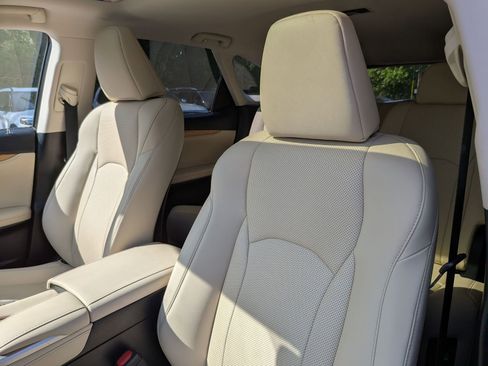 Used 2022 Lexus RX 350L FWD w/ Premium Package image 15