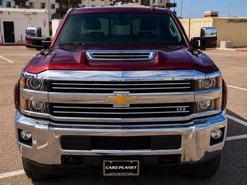 Used 2017 Chevrolet Silverado 2500 LTZ w/ Duramax Plus Package AWD/4WD image 10