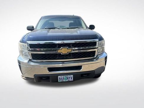 Used 2013 Chevrolet Silverado 2500 W/T AWD/4WD image 5