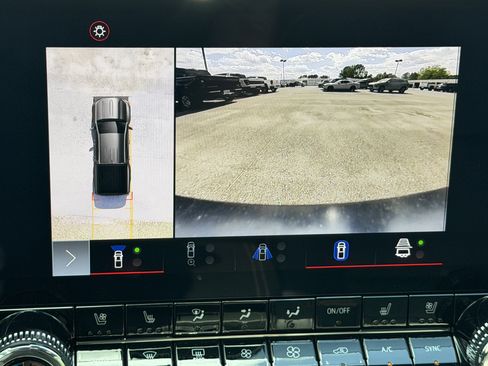 Used 2023 GMC Canyon AT4 w/ AT4 Premium Package image 17