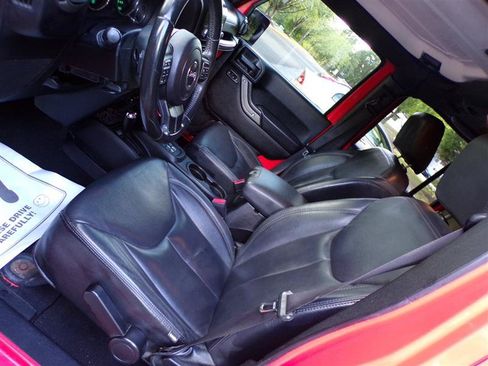 Used 2013 Jeep Wrangler Unlimited Sport AWD/4WD image 15