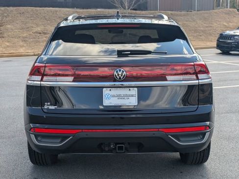 Used 2026 Volkswagen Atlas Cross Sport SE FWD image 5