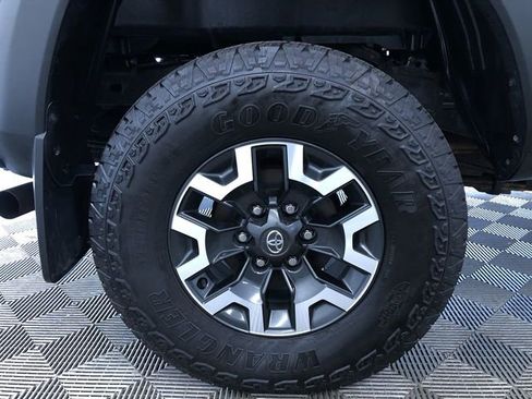 Certified 2021 Toyota Tacoma TRD Off-Road w/ Technology Package image 8