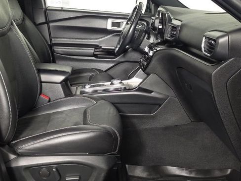 Used 2022 Ford Explorer ST w/ ST Street Pack AWD/4WD image 33