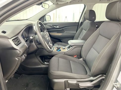 Used 2023 GMC Acadia SLE FWD image 18