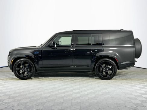 Used 2026 Land Rover Defender 130 X-Dynamic SE AWD/4WD image 8