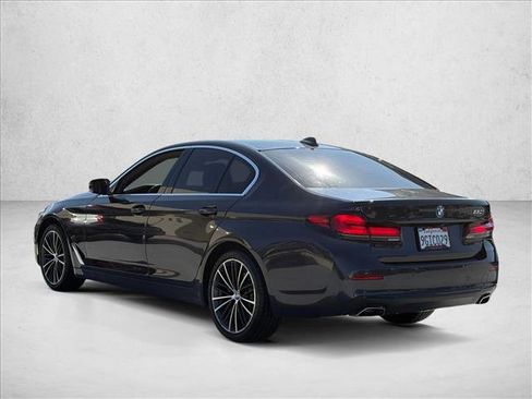 Used 2023 BMW 530i image 8